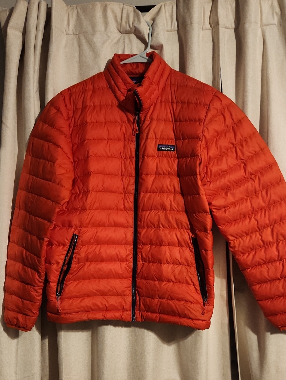 Patagonia Men’s Orange Down Jacket - Lightweight Puffer Coat
